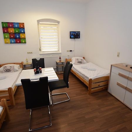 Monteurzimmer Kirchheim-Teck Кирххайм унтер Тек Екстериор снимка