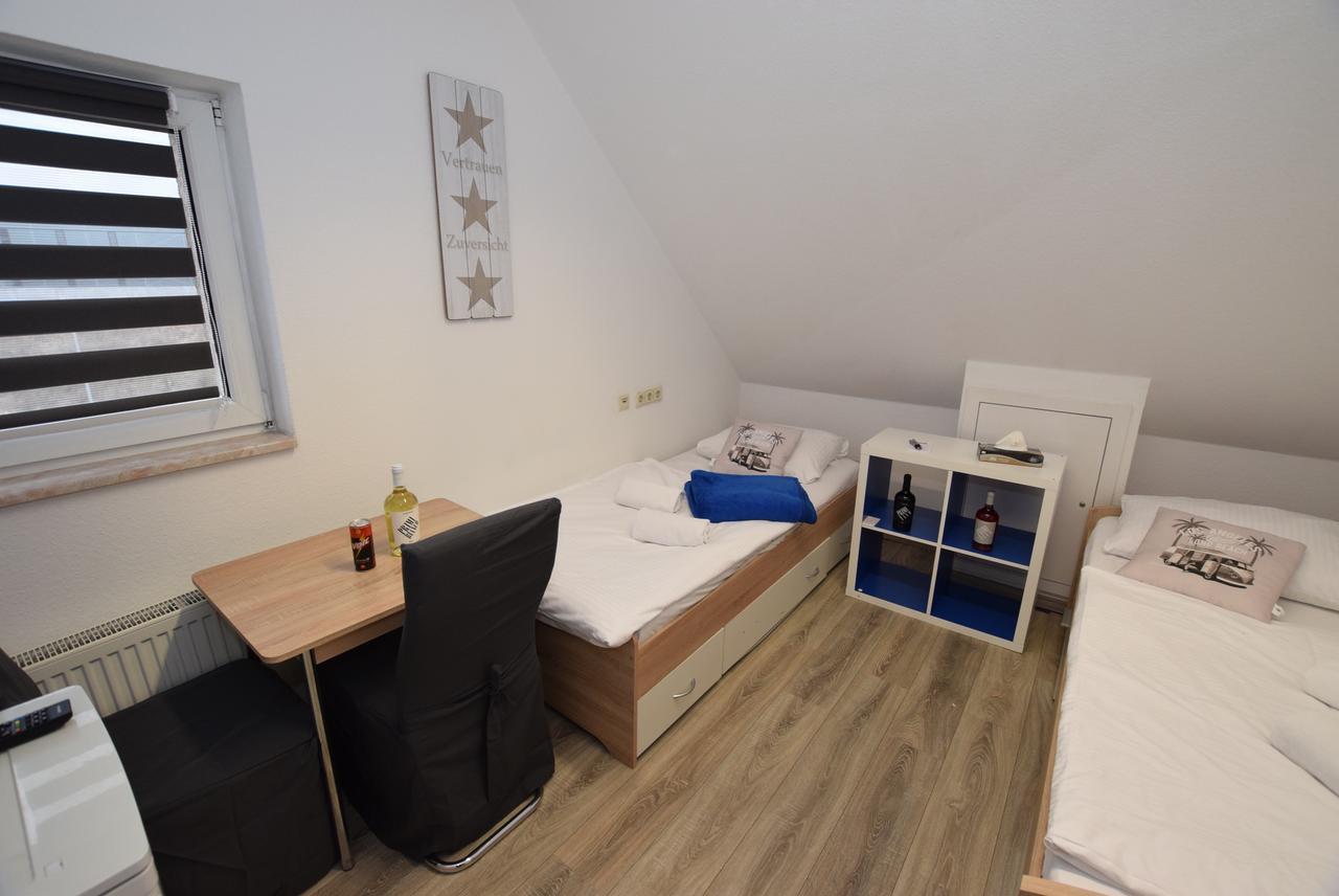 Monteurzimmer Kirchheim-Teck Кирххайм унтер Тек Екстериор снимка